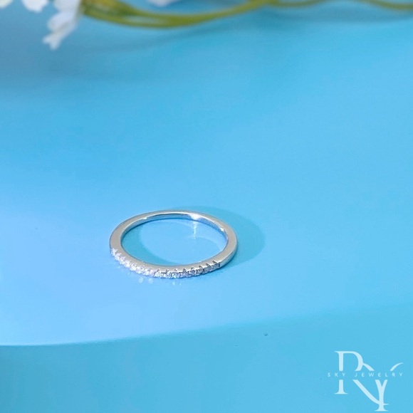 Moissanite Band Ring; stackable Band ring, Wedding Ring; Ring Size: US 9; - Picture 9 of 12